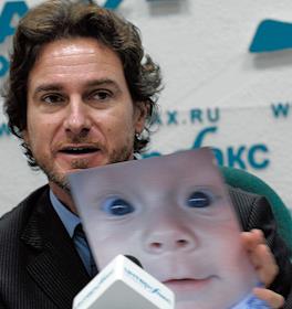 П\к, посвященная Всероссийской благотворительной акции 'Объединимся ради детей' в поддержку программ 'ЮНИССЕФ', организованная сетью магазинов 'Детский мир' при участии проекта 'Смешарики' в агентстве 'Интерфаксе'