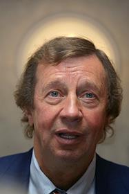 11 мая 1947 года на юге Урала в городе Чкалов (ныне Оренбург) родился Юрий Павлович Сёмин советский футболист, советский и российский тренер