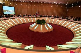 Пресс-конференция, посвящённая сотрудничеству аэропорта Внуково и авиакомпании 'Сирийские авиалинии', в здании мэрии