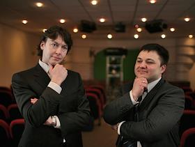 Заместитель директора департамента продаж
по Центральному и Северо-Западному регионам Управляющей компании 'Торговый Дом 'Талина' Алик Губайдулин и доцент, руководитель программы «МВА-Маркетинг» Московской Международной Высшей Школы Бизнеса (МИРБИС) Евгений Бойченко во время заседания Круглого стола в переговорной Издательского Дома 'КоммерсантЪ'