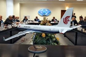 Церемония вручения сертификата  летной годности  самолету Ту-204-120СЕ, в Межгосударственном авиационном комитете(МАК)