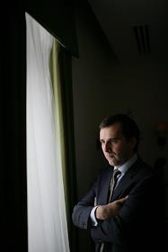 Генеральный директор инвестиционного фонда 'Флеминг Фэмили' Андрей Успенский во время интервью