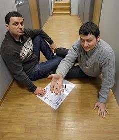 Генеральный директор компании E-generator.ru Юрий Белоусов и Виктор Захарченко, руководитель контент-проектов компании E-generator.ru во время интервью