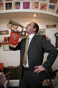 Заместитель генерального директора и соучредитель Агентства детского отдыха 'Бонифаций' Алексей Илюхин во время интервью в клубе 'Петрович'