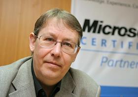 Генеральный директор компании Online System Group Александр Цветков во время интервью