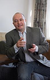 Президент холдинга BUFRUS International Inc Андрей Зыкин во время интервью