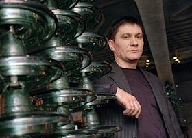 Таможенный брокер компании 'Русская брокерская компания' Александр Добров во время интервью в кафе 'МаякI'