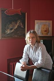 Продюсер Геннадий Иозефавичус во время интервью