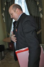 П/к на тему: 'Ситуация с военным аэродромом 'Кубинка' - последним военным аэродромом на западе России', в пресс-центре 'АиФ'