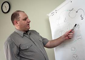 Финансовый астролог, директор OOO 'Астро Бизнес Консалтинг'
Будников Сергей Викторович во время интервью в здании редакции Издательского Дома 'КоммерсантЪ'