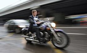Генеральный директор компании MotoTaxi Максим Ночовный