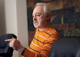 Член наблюдательного совета, экс-глава 'Роснано' Леонид Меламед во время интервью.

