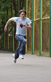 Школьник Кайрат Дисинбаев