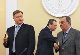 Подписание соглашения о сотрудничестве между ТПП РФ и ОАО 'Российские железные дороги'. Соглашение подпишут президент ТПП РФ Е.Примаков и президент ОАО 'РЖД' В. Якунин