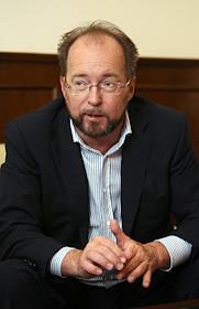 Президент 'Алроса' Сергей Выборнов, во время интервью в офисе компании