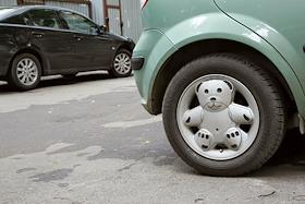 Директор департамента по организации управления и работе с персоналом компании 'Детский мир' Евгений Василенко во время интервью в офисе компании