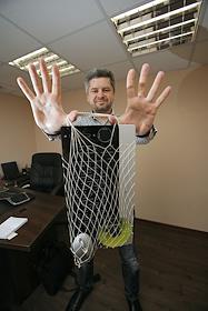 Создатель и экс-глава социальной сети 'Одноклассники', совладелец проекта Sravni.ru Альберт Попков во время интервью в офисе бизнес-центра  'Новоспасский Двор'