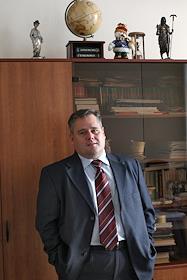 Директор Департамента государственной политики Министерства образования и науки России Игорь Реморенко в своем рабочем кабинете