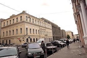 Съемка для юбилей книги ИД 'КоммерсантЪ' 20 лет. Дом № 26 на улице Большая Дмитровка, где находилась редакция газеты 'Коммерсантъ' до 1930-х гг. Дом № 5 на улице Мещанская, где находилось издательство, которое публиковало газету 'КоммерсантЪ' до 1930-х гг