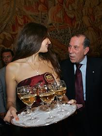 Фестиваль итальянской кухни 'Buonа Italia 2009' в зале приемов Посольства Италии в Москве. 
