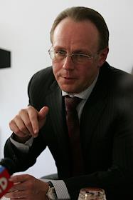 Совместная пресс-конференция руководства Фонда государственного имущества Украины (ФГИ) и ОАО 'Арселор Миттал Кривой Рог' (Arcelor Mittal Kryviy Rih) по вопросам реализации Меморандума взаимопонимания между Кабинетом министров (КМУ) и предприятиями горно-металлургического комплекса, принятого 10 ноября 2008