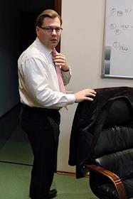 Заместитель генерального директора по экономике и финансам компании 'Нидан Соки' Михаил Подлазов во время интервью.
