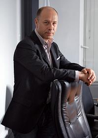 Владелец компании 'Топсервис' (брэнд 'Космос') Александр Савельев во время интервью в офисе бизнес-парка 'Румянцево'