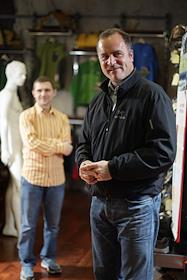 Бизнес-лидер по региону EMEA компании W.L. Gore&Associates Хольгер Пигорс (Holger Pigors) и менеджер компании W.L. Gore&Associates Сергей Колпаков во время интервью в офисе бизнес-центра 'Немецкая слобода'