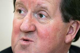 Бывший генеральный секретарь НАТО Джордж Робертсон(George Robertson) во время интервью, в Высшей школе экономики