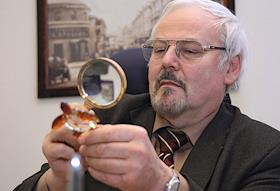 Михаил Евгеньевич Унксов, президент Лиги ломбардов, директор сети 'Ваш ломбард'.
