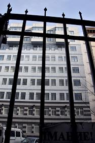 Обыск в офисе компании 'Евразия Логистик Групп'. (На съемке здание компании)