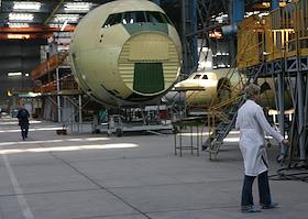 Визит Александра Мороза на Киевский государственный авиазавод 'Авиант' и АНТК им. Антонова