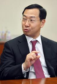 Интервью с президентом штаб-квартиры компании Samsung по странам СНГ и Балтии, генеральным директором компании Samsung Electronics Rus Чивон Со (Chiwon Suh), в Центре международной торговли