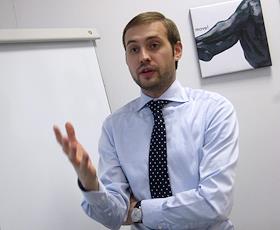 Денис Аншаков, начальник отдела развития потребительских кредитов и кредитных карт ЮниКредит Банка