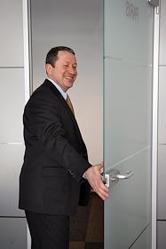 Управляющий партнер юридической компании Goltsblat BLP Андрей Гольцблат во время интервью в офисе Московского международного делового центра «Москва-Сити»