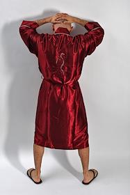 Обложка. Мужчина в красном халате