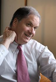 Президент 'Альстом Tранспорт' (ALSTOM transport) Филипп Мелье во время интервью в отеле 'Красные холмы'