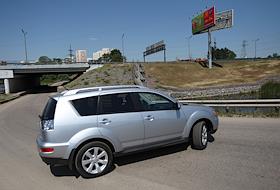 Тест-драйв автомобиля Mitsubishi Outlander XL