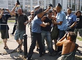Акция протеста, организованная защитниками Химкинского леса, у Белого дома