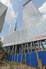 Разбор этажей в жилом комплексе 'Дом на Мосфильмовской' компании 'Дон-строй'