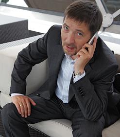 Презентация автомобиля Audi R8 V10 в гостинице 'Ritz-Carlton'