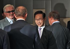 встреча президента Республики Корея Ли Мен Бака с российскими бизнесменами в гостинице 'Лотте'