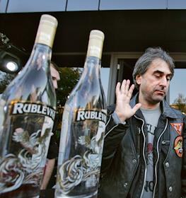 Закрытие сезона клуба Harley-Davidson в Custom Bar