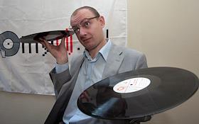 Основатель букинг-агентства 'Mydj.ru',  генеральный директор пиар-агенства 'PROSTOR PR & Consulting' Роман Масленников