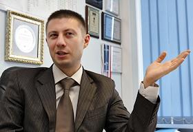 Заместитель генерального директора рейтингового агентства 'Эксперт РА' Павел Самиев во время интервью