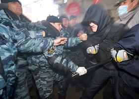 Праздничная демонстрация и митинг КПРФ в ознаменование 93-й годовщины Великой Октябрьской социалистической революции. Задержание Нацболов и активистов Левого фронта