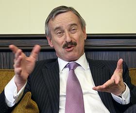 Глава Европейской комиссии по транспорту Сиим Каллас во время интервью в гостинице 'Ренессанс Монарх'