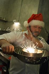 Главный редактор журнала 'Афиша - Еда' Алексей Зимин во время интервью. 
