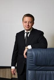 Генеральный директор компании 'Сибур - русские шины' Вадим Гуринов. Заместитель генерального директора компании 'Сибур - русские шины' Игорь Караваев