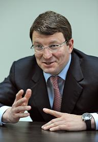 Генеральный директор ОАО 'Открытые инвестиции' (ОПИН) Артемий Крылов в офисе компании